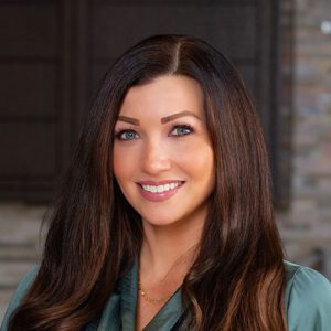 Headshot-M-Guss-2021