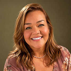 Heather_McMillan_Headshot